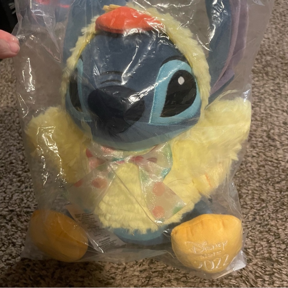 New 2022 Disney Store Easter Chick Stitch - Picture 3 of 6